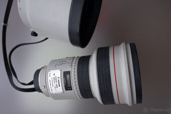 Ultrazvukový teleobjektiv Canon EF 200 mm 11,8L USM EF 1,820 - 6