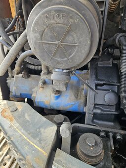 Pasovy Bagr Hyundai cr9 Robex - 6