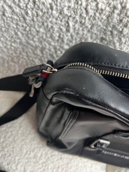 Tommy Hilfiger taška na notebook, messenger - 6
