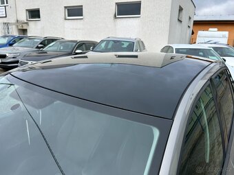 ŠKODA RAPID SP 1.6TDI 77KW SPORT PANORAMA NAVI XENON - 6