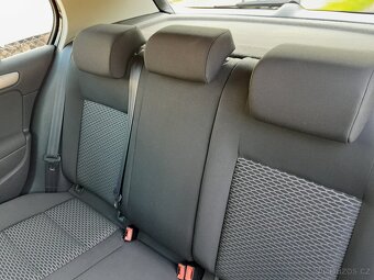 VW Golf 6 1,4i 16V benzín 59kW - 6