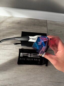 Cyklistické brýle R2 EDGE AT101B - 6