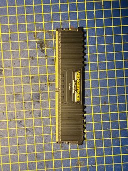 Lenovo proprietární ATX (36EB), socket LGA1151, chipset Z270 - 6