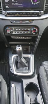 Kia Ceed SW 1.5 T-GDI 118 kW výbava TOP záruka do 10/28 - 6