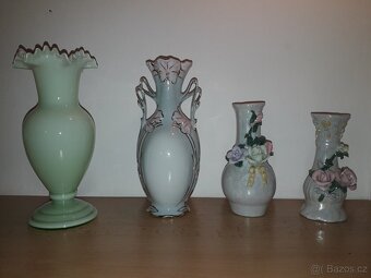 Prodám různé porcelánové a skleněné cukřenky, dózy, hrnky. - 6