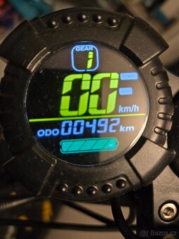 Prodám elektrokoloběžku Vsett 10+ - LG 25,6 Ah - 492 km - 6