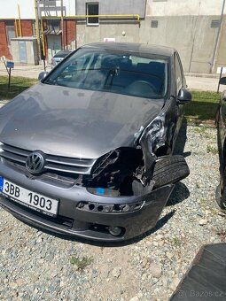Volkswagen Golf 5 - 6