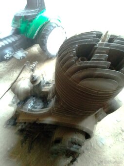 Motor Jawa 250 - 6