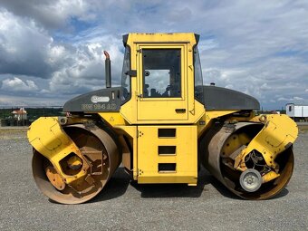 VIBRAČNÍ VÁLEC BOMAG BW 184 , ROK 2004 - 6