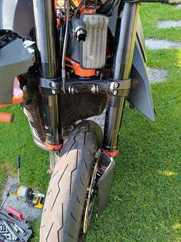 KTM 1290 Super Duke R 2021 - 6