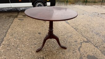 Starý kulatý rozkládací stul - 6