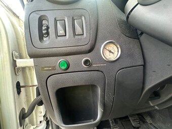 Renault Master 2.3 dCi 165 k - plachtová nástavba na 8palet - 6