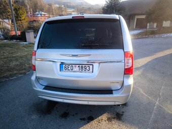 Chrysler Town and Country STOWN 3,6 Benzín 211 Kw - 6