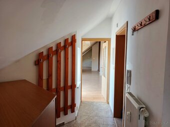 Pronájem podkrovního bytu 2kk v Sezimově Ústí - 6