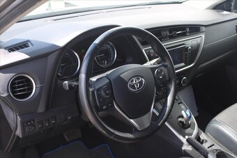 Toyota Auris 1.8i HYBRID STYLE ČR (2014) - 6