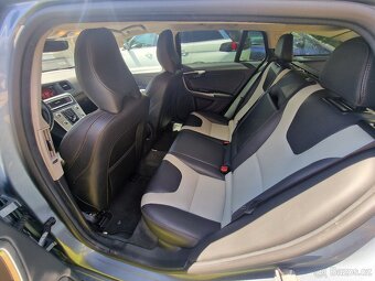 Volvo V40 CROSS Country automat - 6