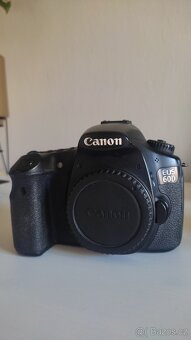 Zrcadlovka Canon 60D - 6