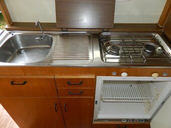 Karavan Wilk - 6