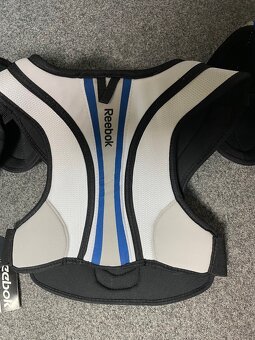 Nová hokejová ramena REEBOK 3K - 6