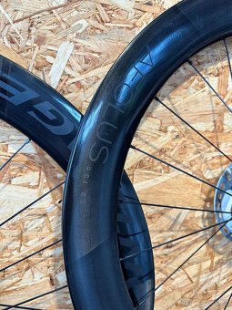 Kola Bontrager Aeolus RSL 62 Carbon Ex Demo - 6