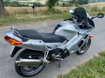 Honda VFR 800 Fi rok výroby 2001 - 6