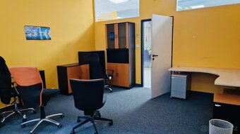 VÝPRODEJ KANCELÁŘSKÉHO NÁBYTKU PRAHA 10 - 6