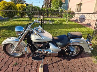 Suzuki C 800 VL 800 Intruder - 6