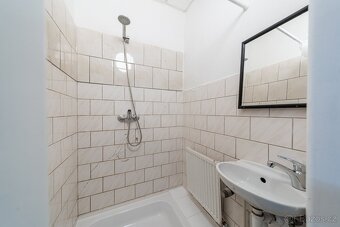 Pronájem — pokoj pro pár na Praha 3 - 6