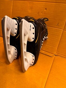 BRUSLE BAUER SUPREME M1  vel. 42,5/7,5 D - 6