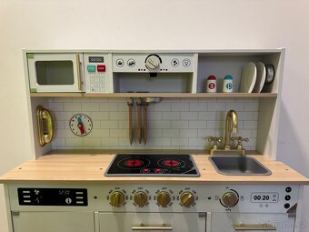 Interaktivní XXL dřevěná kuchyně s LED osvětlením - 6