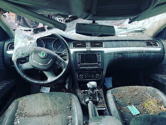 Veškeré náhradní díly Škoda Superb 2 kombi 12 CDVA NHZ LF9E - 6