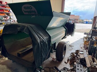 prodám plnič LDPE vaku Ero bagging 1,5 s motorem Perkins - 6