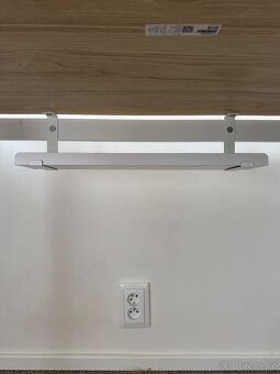 Psací / herní stůl IKEA Utvisning - 6