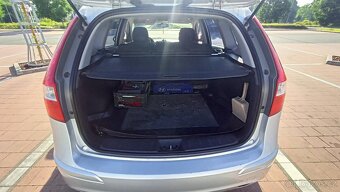 Hyundai i30CW 1,6 / 92 kw - 6