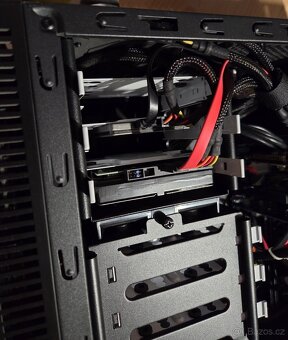 PC, i3 3,3GHz, Radeon HD 7790, 8 GB RAM - 6