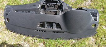 Renault Laguna 3 palubní deska a další díly - 6