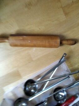 Bytelny kuchynsky valecek - 6