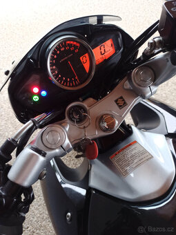 Suzuki Inazuma 250 R.V.2015 - 6