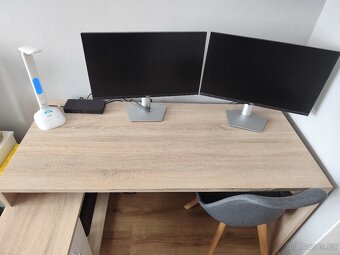 Pracovní stůl - 6