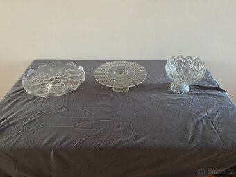 Skleněné mísy, tácy a podnosy - 6