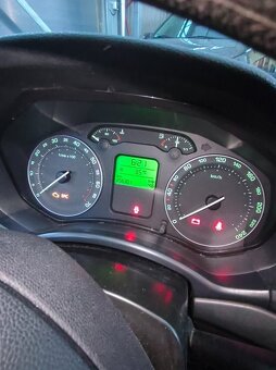 Škoda Octavia 2 1.6 MPI benzin - 6