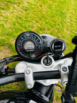 Royal Enfield Super Meteor 650 - černá - 6