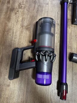 Dyson v11 - 6