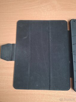 Pouzdro Spigen iPad Pro 11 - 6