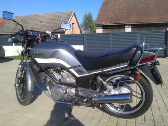Yamaha xz 550 - 6