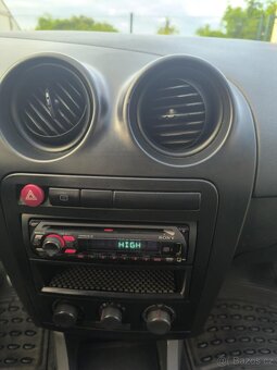 Seat Cordoba 1,4 55 kW. 16 V - 6