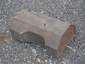 Nádrž na palivo (02) - 6