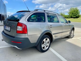 Škoda Octavia Scout - 6