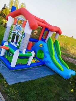 Pronájem krásného skákacího hradu - dům 9 v 1 - 6