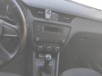 SKODA OCTAVIA III COMBI 1,6 Tdi 77Kw 2013 - 6
